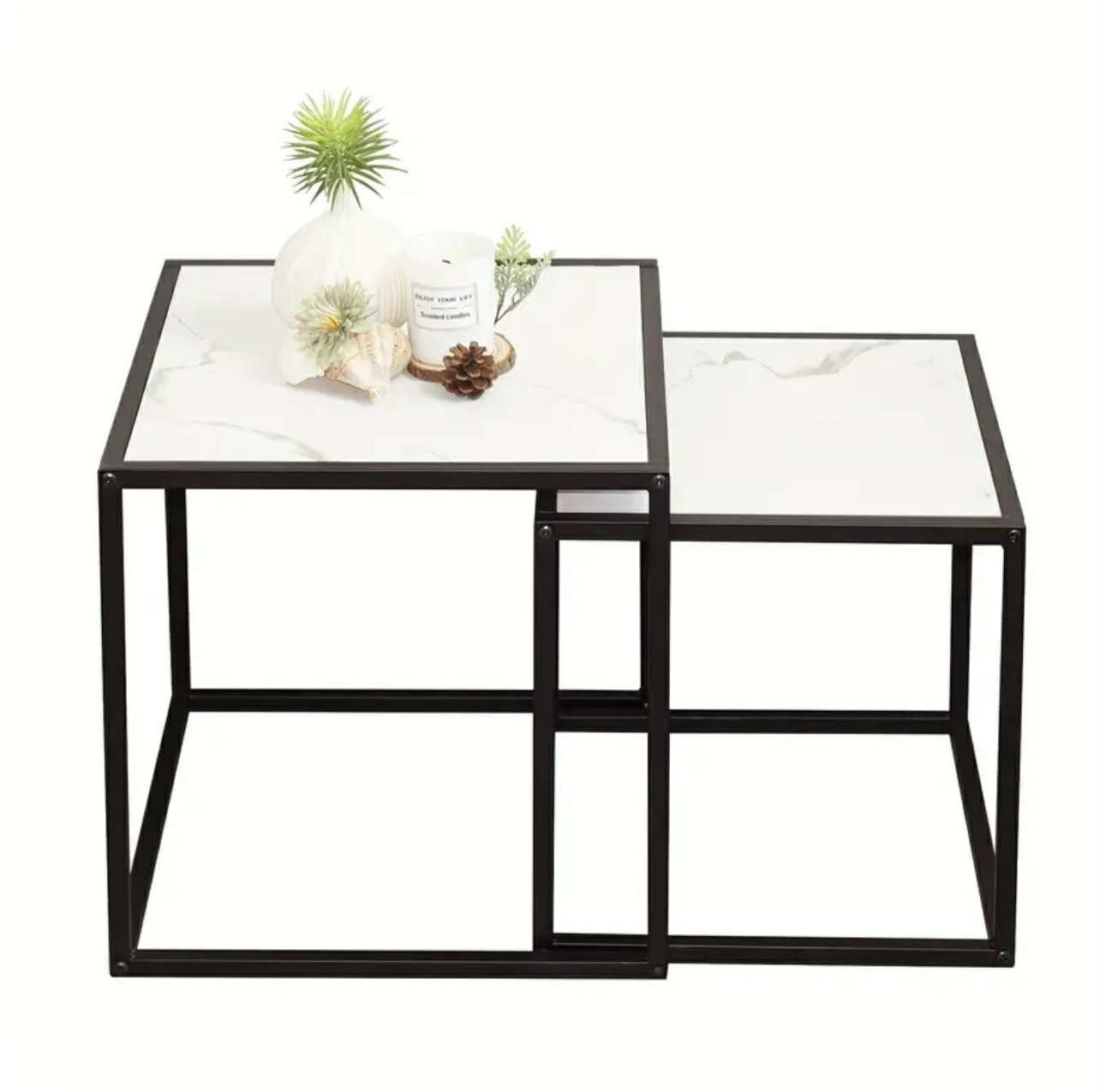 Elégant ensemble de deux tables basses carrées avec supports en métal