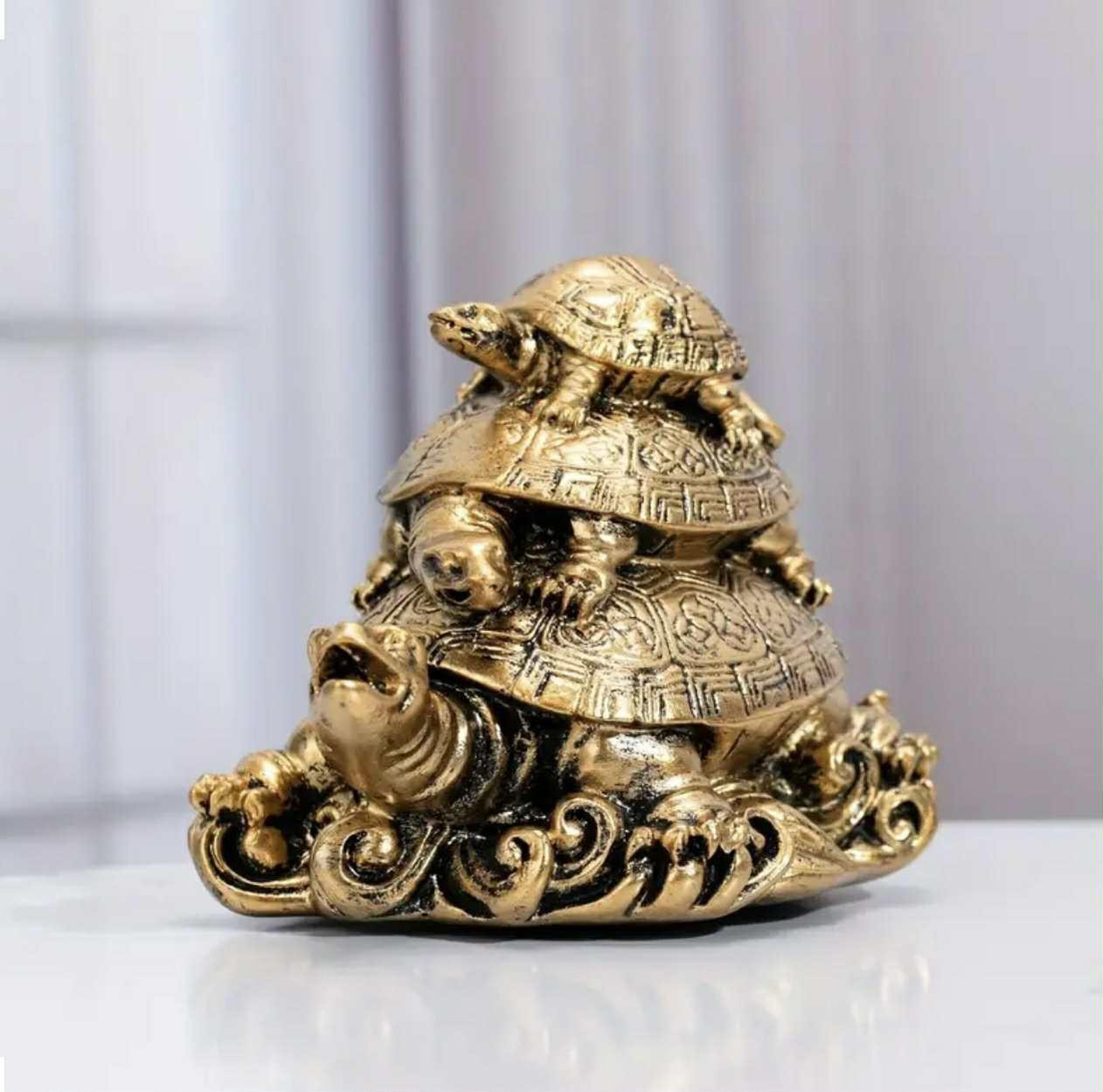 1pc Décoration Feng Shui de tortue de trois générations en résine dorée pour la longévité et la protection - Image 1