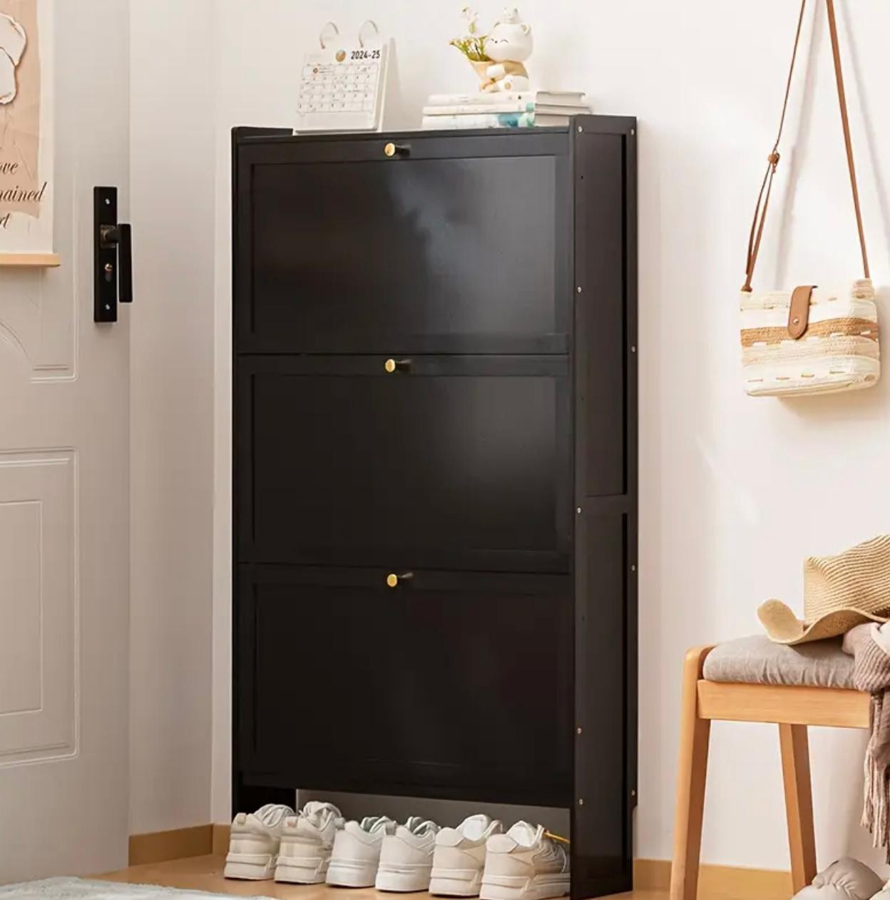 Armoire à chaussures noire à 2 niveaux avec 2 tiroirs rabattables, organisateur de rangement d'entrée contemporain étroit, dossier en bois de pin, assemblage facile - Image 1