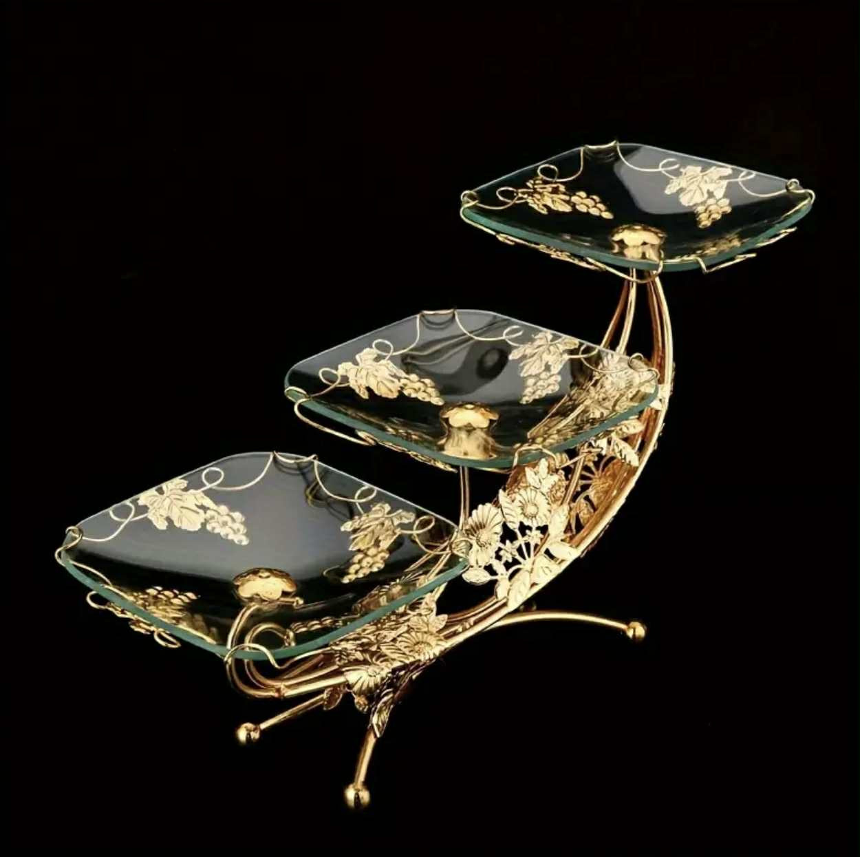 Plateau élégant en forme de lune dorée - Centre de table luxueux en métal et verre pour le salon - Image 1