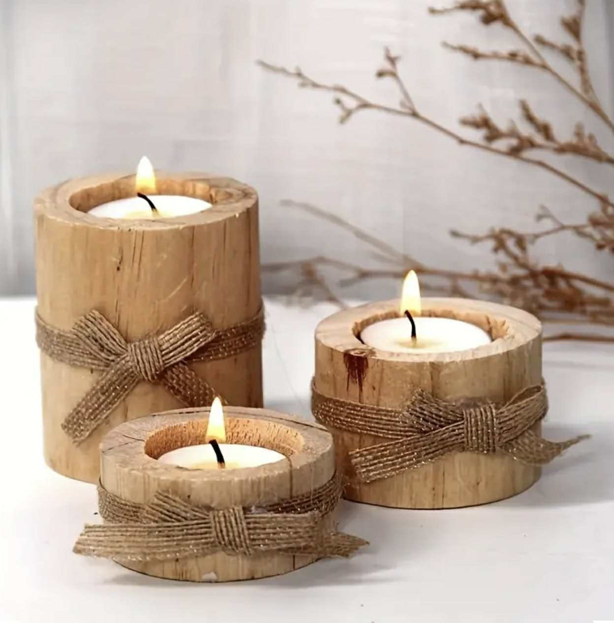Lot de 3 bougeoirs en bois avec ou sans bougies - Motif arbre rustique, finition bois naturel