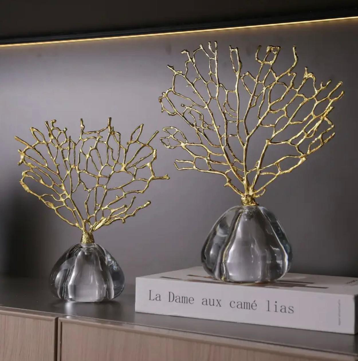 Ornement élégant d'arbre de richesse de corail doré avec base en cristal transparent - Image 1