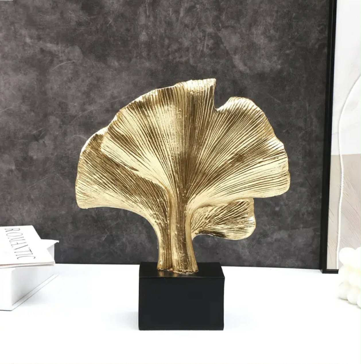 Figurine en résine de feuille de ginkgo – Sculpture abstraite moderne pour décoration intérieure