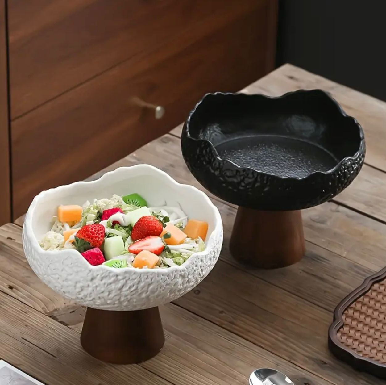 1pc grand bol à gâteau et à salade avec base en bois - Image 1