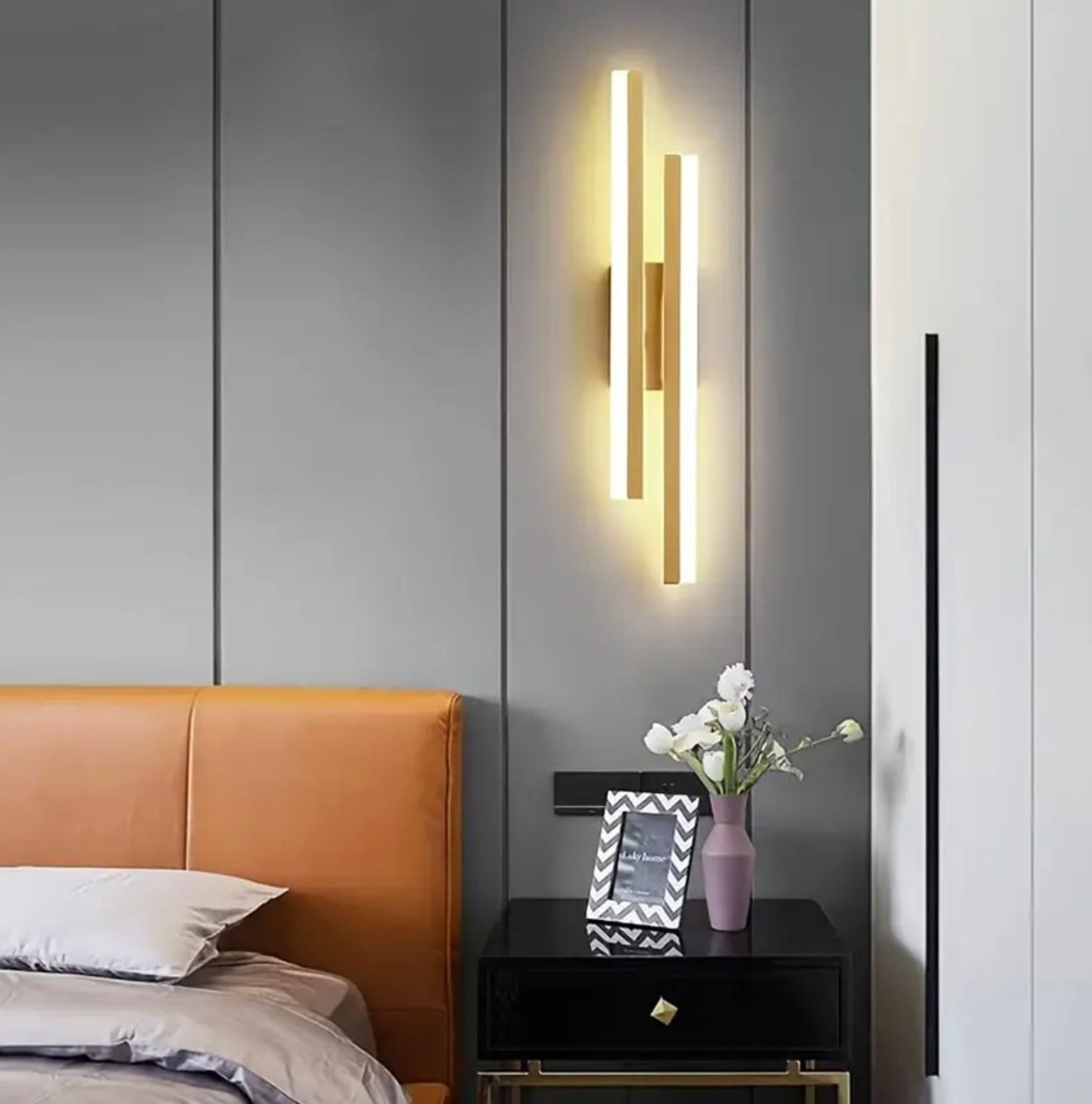 Applique murale linéaire moderne 1pc, longue bande lumineuse à LED à température 3 couleurs réglable - Image 1