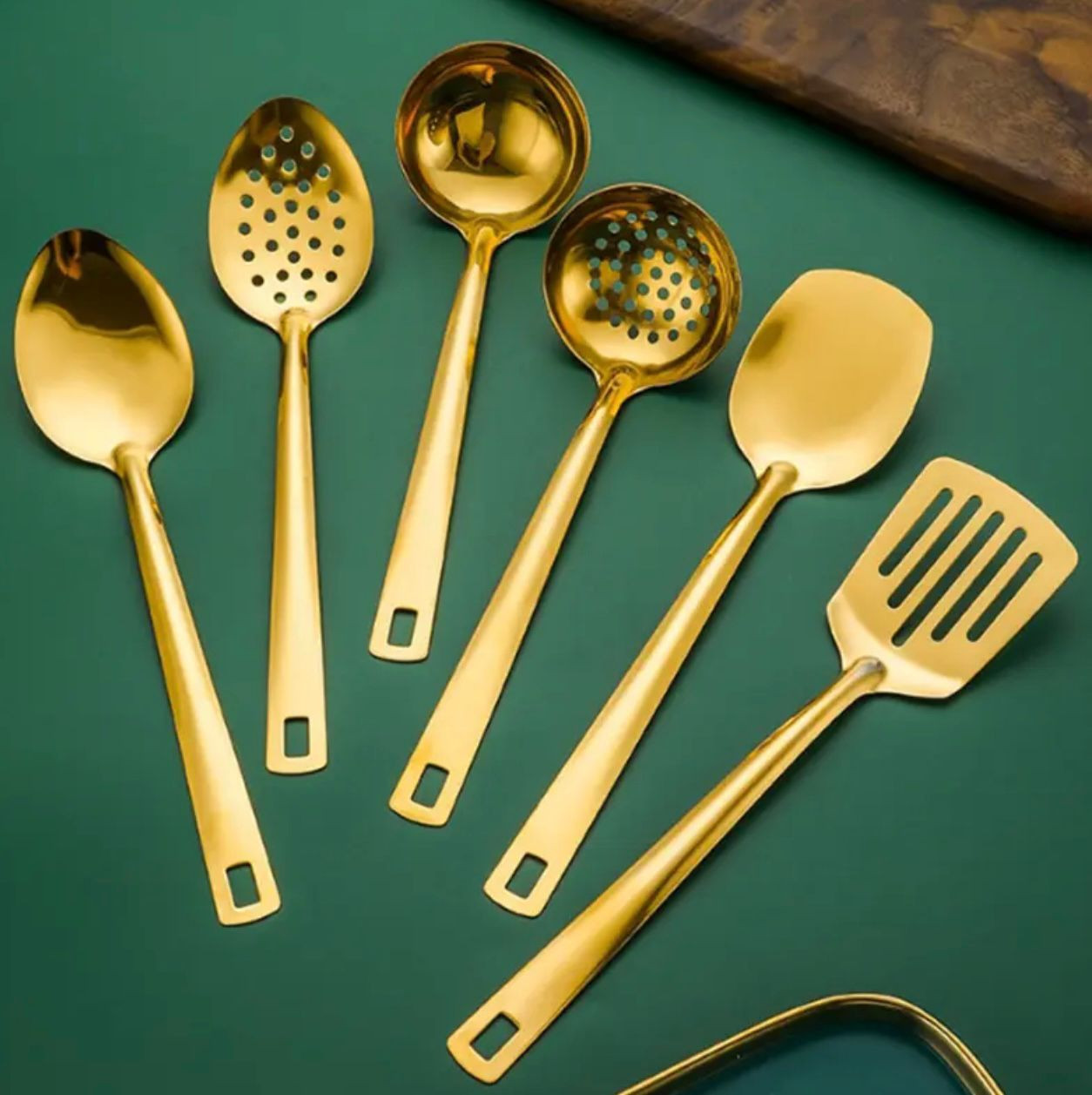 Ensemble d'ustensiles de cuisine plaqués or en acier inoxydable de style coréen de 6 pièces : louche de cuisson essentielle, cuillère à passoire et spatule à frire pour un usage domestique - Image 2
